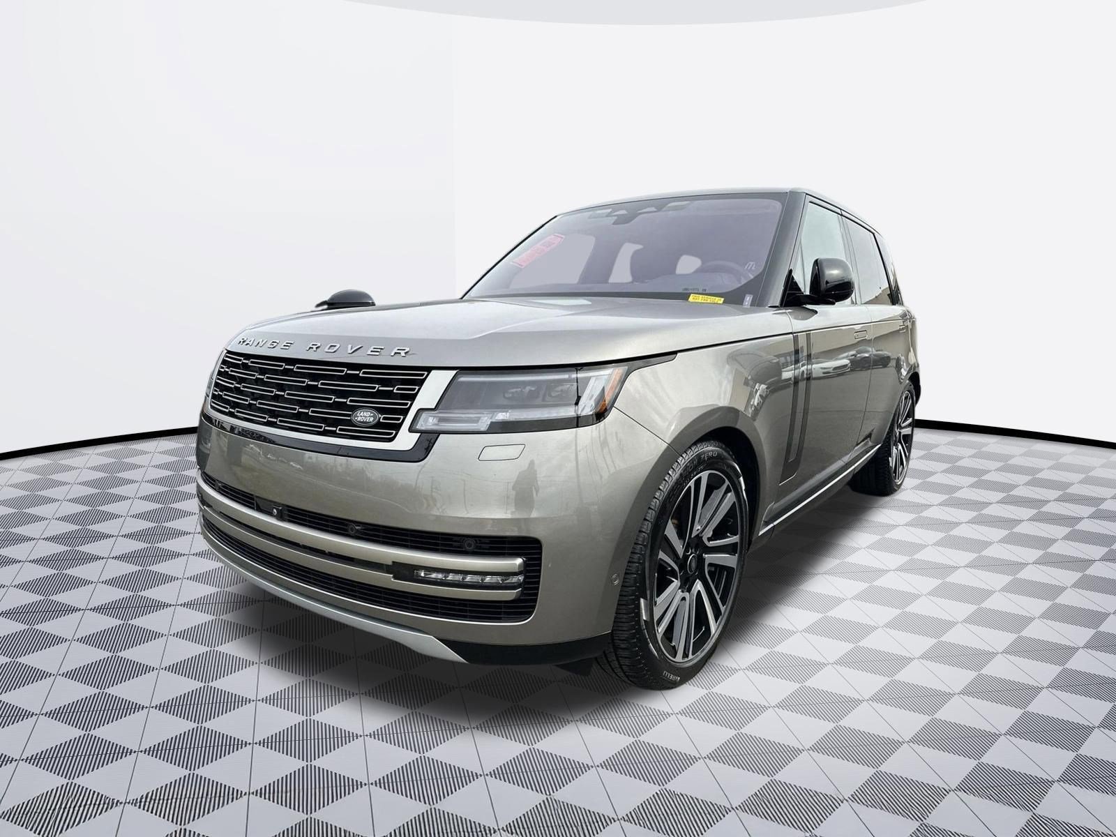 Used 2023 Land Rover Range Rover SE AWD/4WD image 1