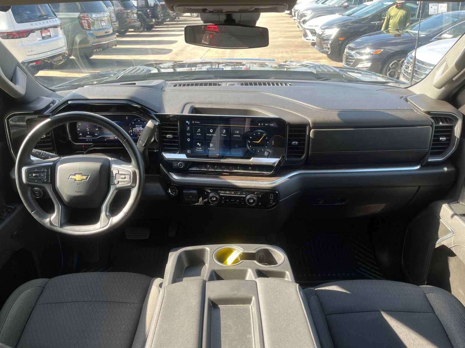 Used 2025 Chevrolet Silverado 2500 LT w/ Convenience Package AWD/4WD image 9