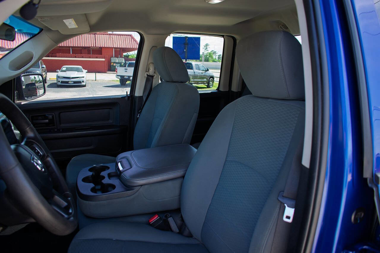 Used 2015 RAM 1500 ST w/ SXT Appearance Group AWD/4WD image 15