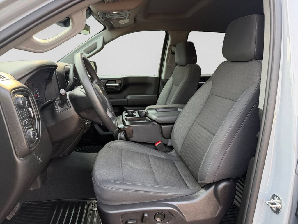 Used 2024 Chevrolet Silverado 1500 Custom AWD/4WD image 10