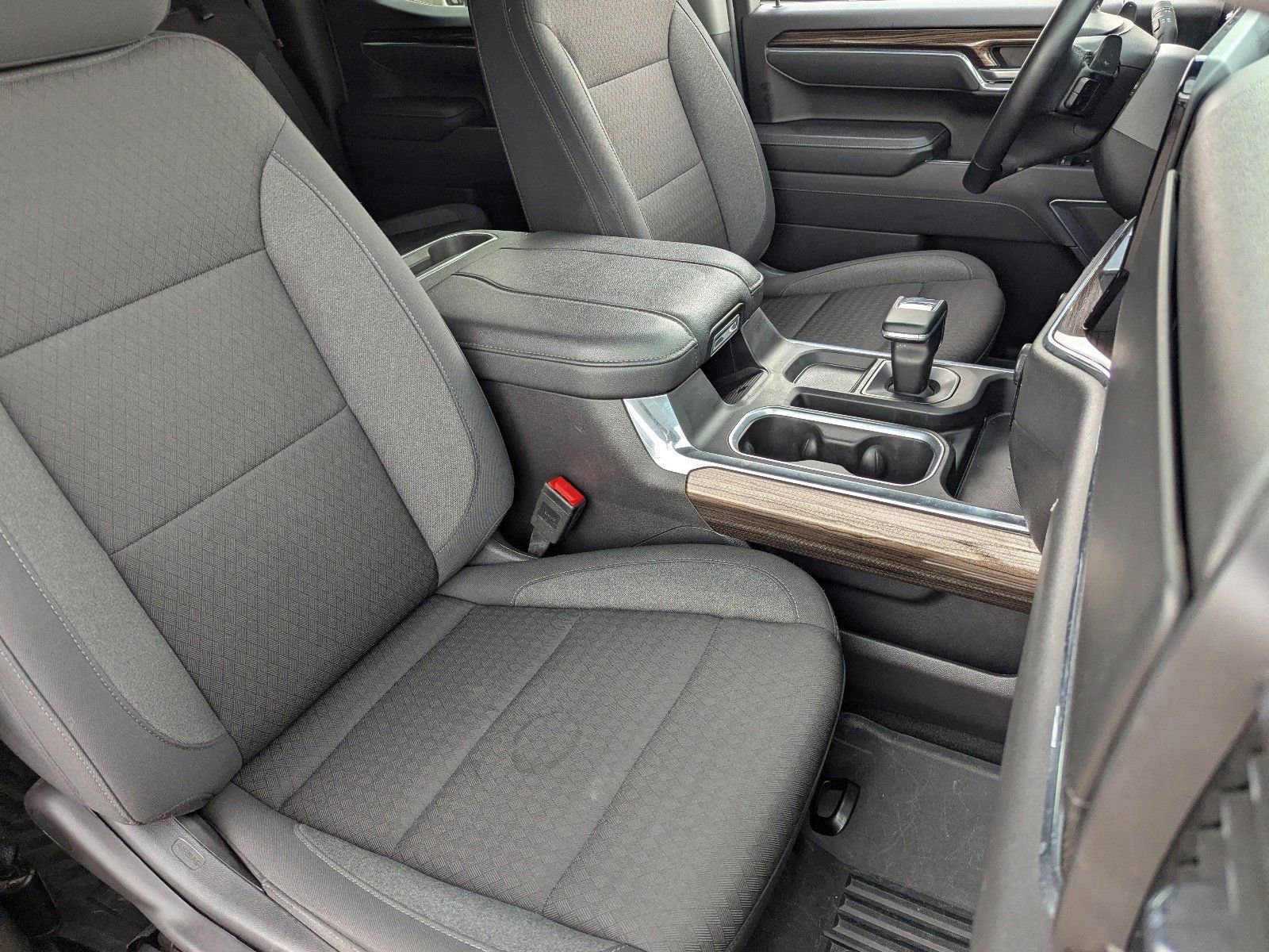 Used 2024 Chevrolet Silverado 1500 LT Trail Boss w/ Convenience Package II image 11