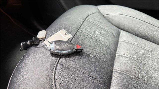 Used 2016 Mercedes-Benz GLE 350 w/ Premium Package image 29