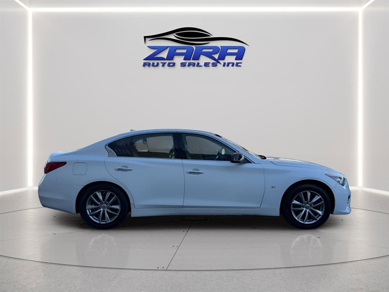 Used 2014 INFINITI Q50 Premium w/ Navigation Package AWD/4WD image 7