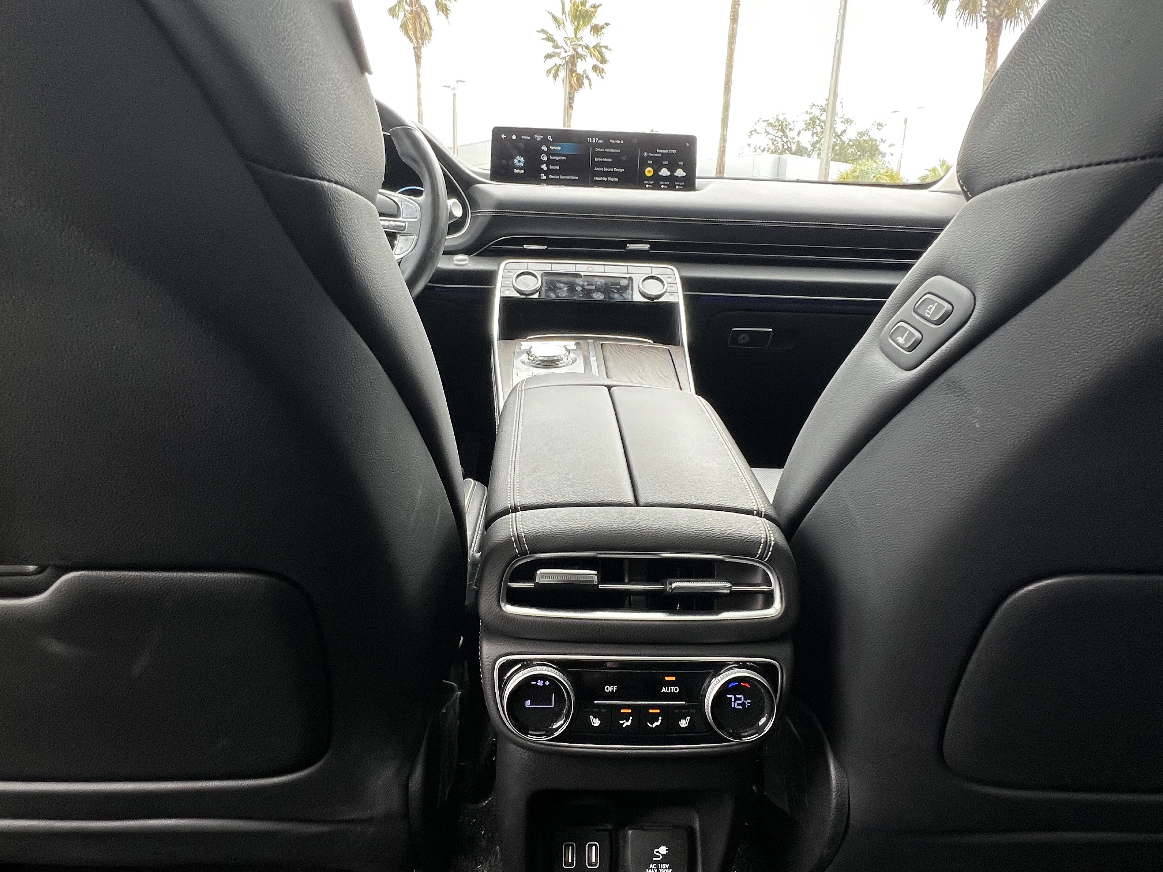 Used 2023 Genesis GV80 2.5T w/ Prestige 20" Package image 38