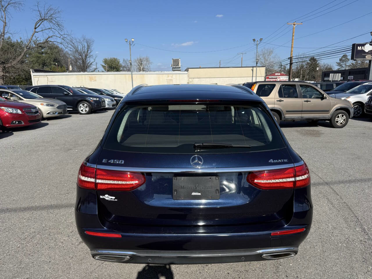 Used 2019 Mercedes-Benz E 450 4MATIC Wagon w/ Premium Package image 4