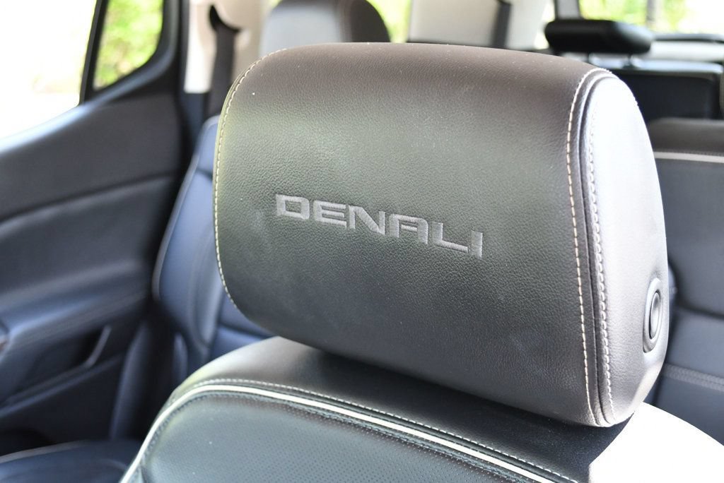 Used 2021 GMC Acadia Denali w/ Denali Technology Package FWD image 60