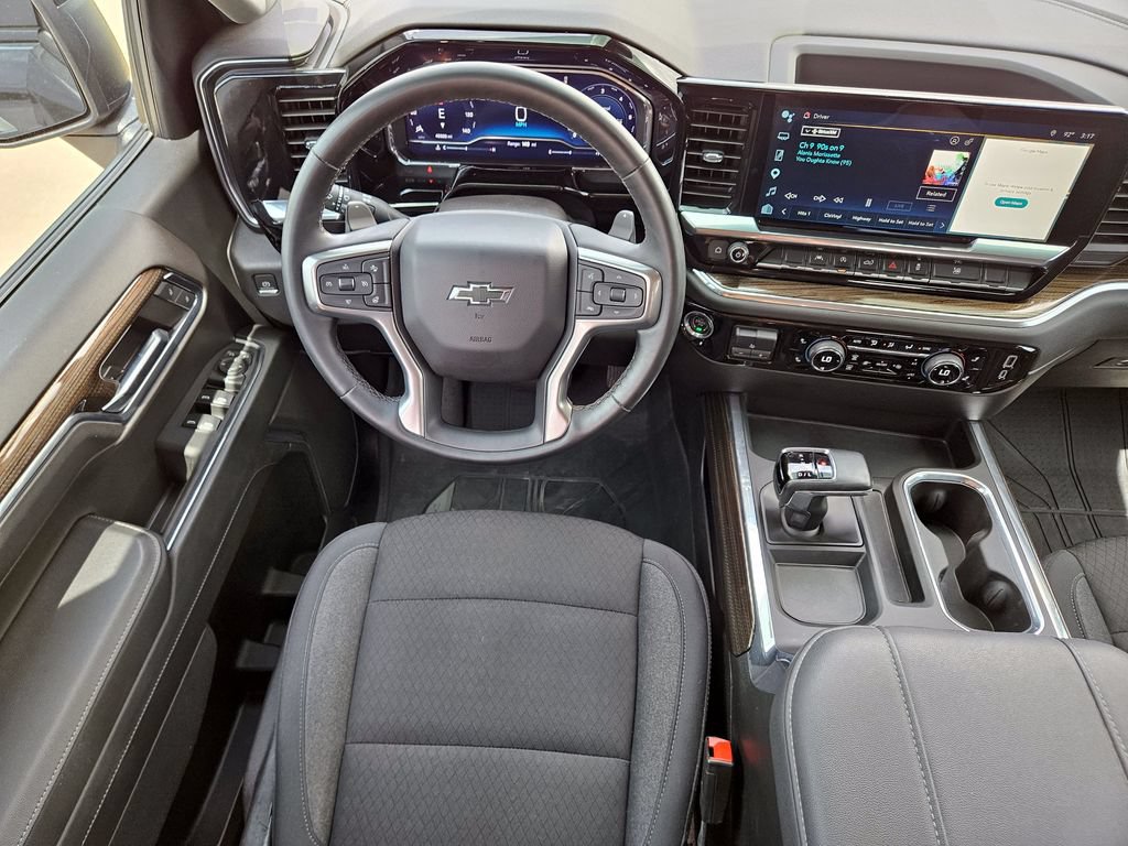 Used 2024 Chevrolet Silverado 1500 RST AWD/4WD image 33