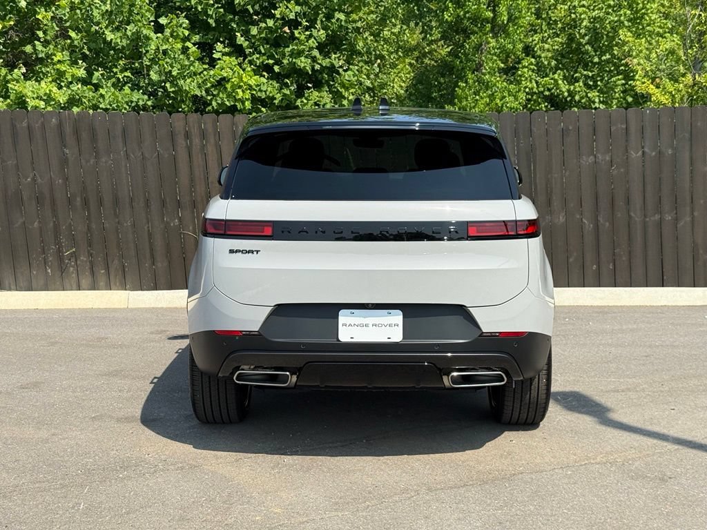 New 2026 Land Rover Range Rover Sport SE AWD/4WD image 4