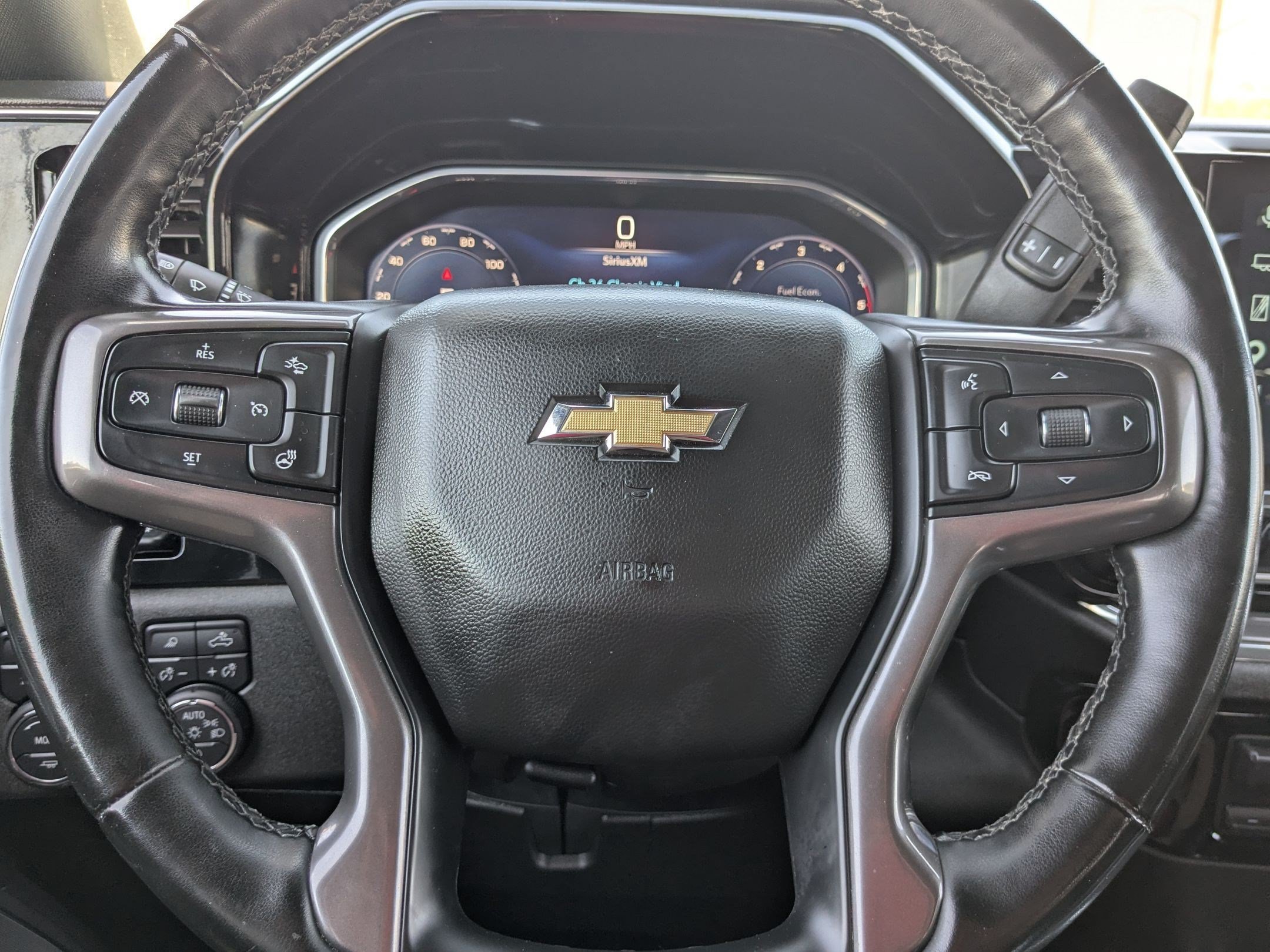 Used 2025 Chevrolet Silverado 3500 High Country w/ Technology Package AWD/4WD image 15