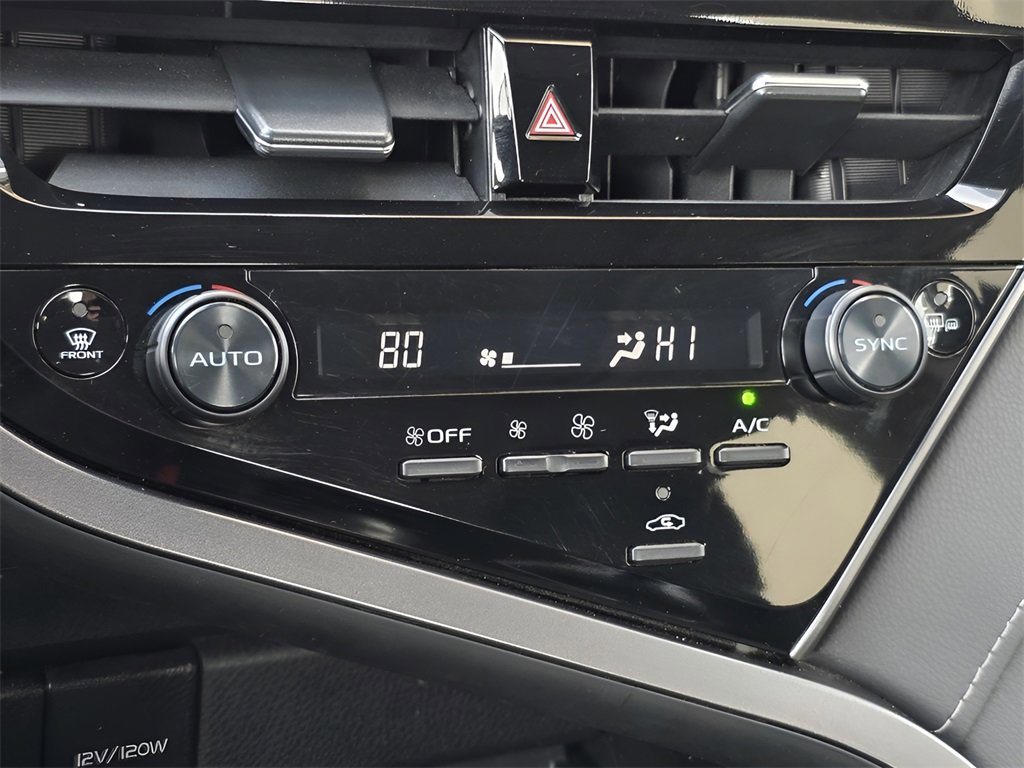 Used 2024 Toyota Camry SE w/ Cold Weather Package image 31