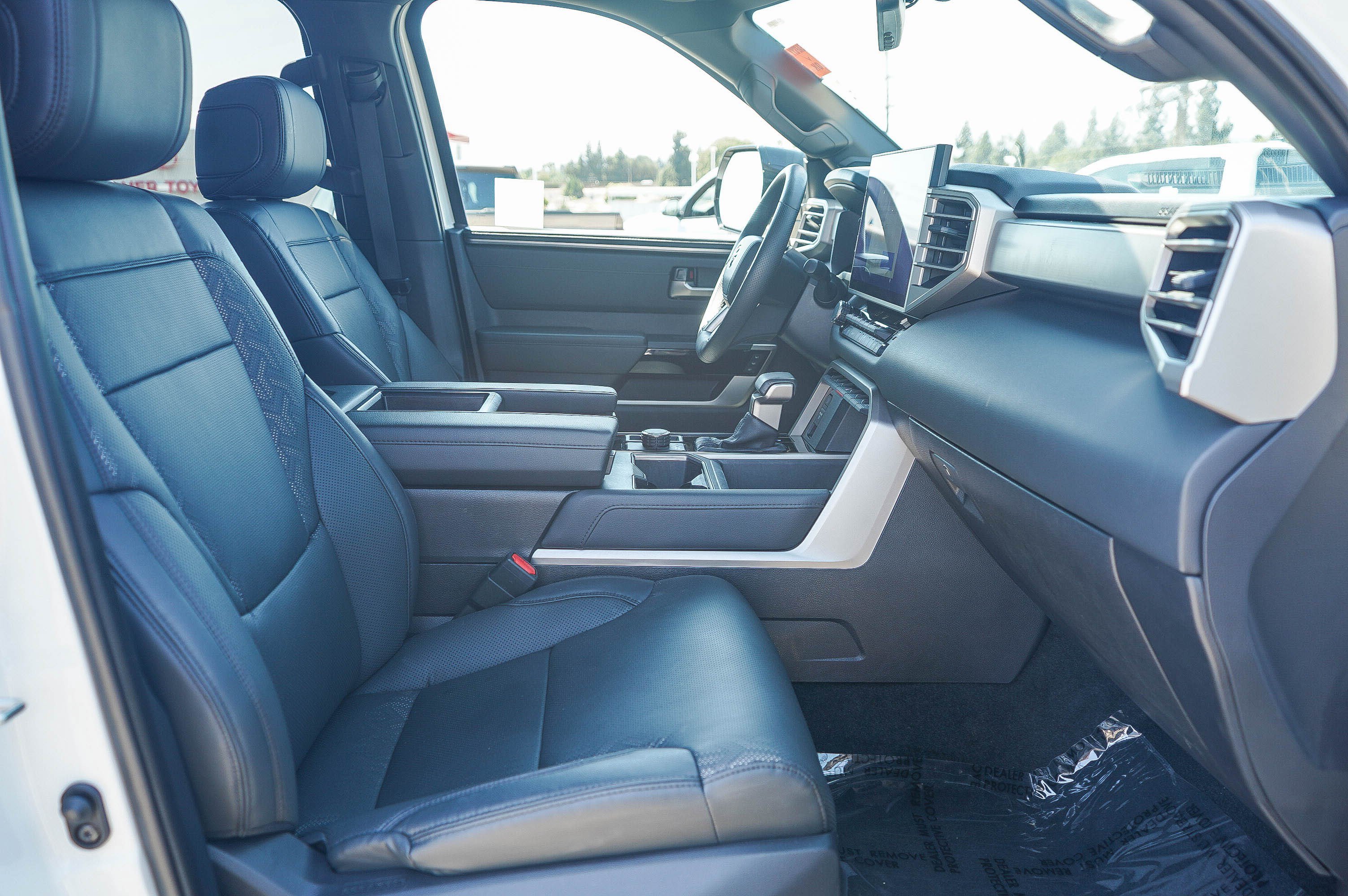 Certified 2025 Toyota Tundra Limited AWD/4WD image 18