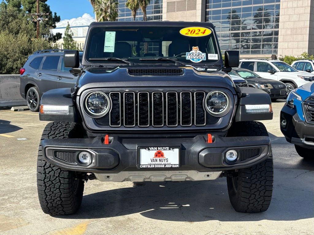 Used 2024 Jeep Gladiator Mojave w/ Technology Group image 8