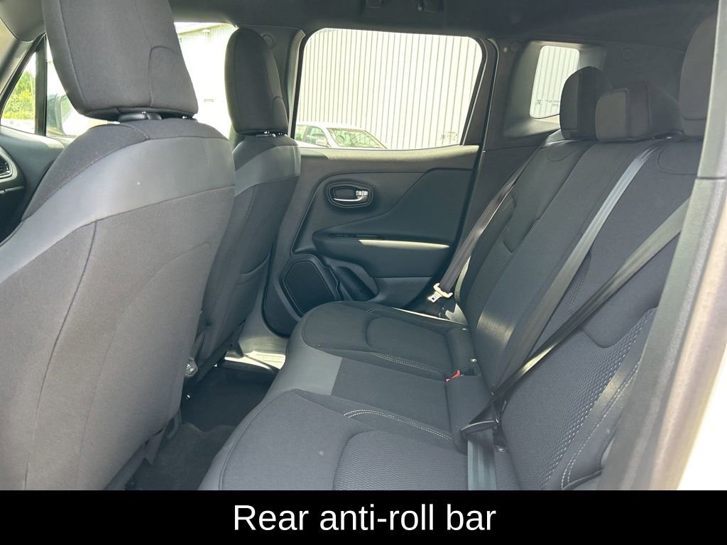 Certified 2022 Jeep Renegade Altitude image 30