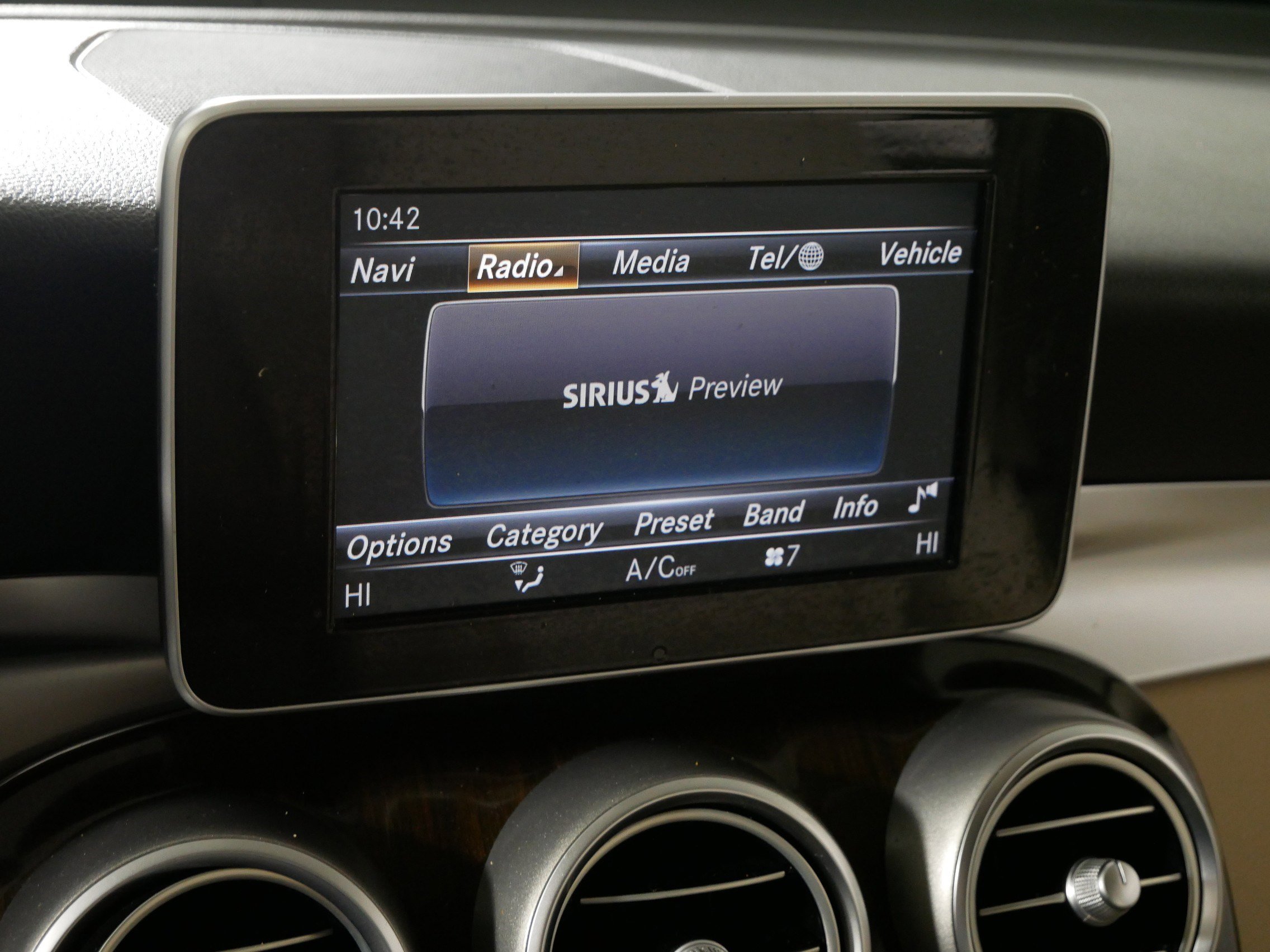 Used 2019 Mercedes-Benz GLC 300 4MATIC image 22