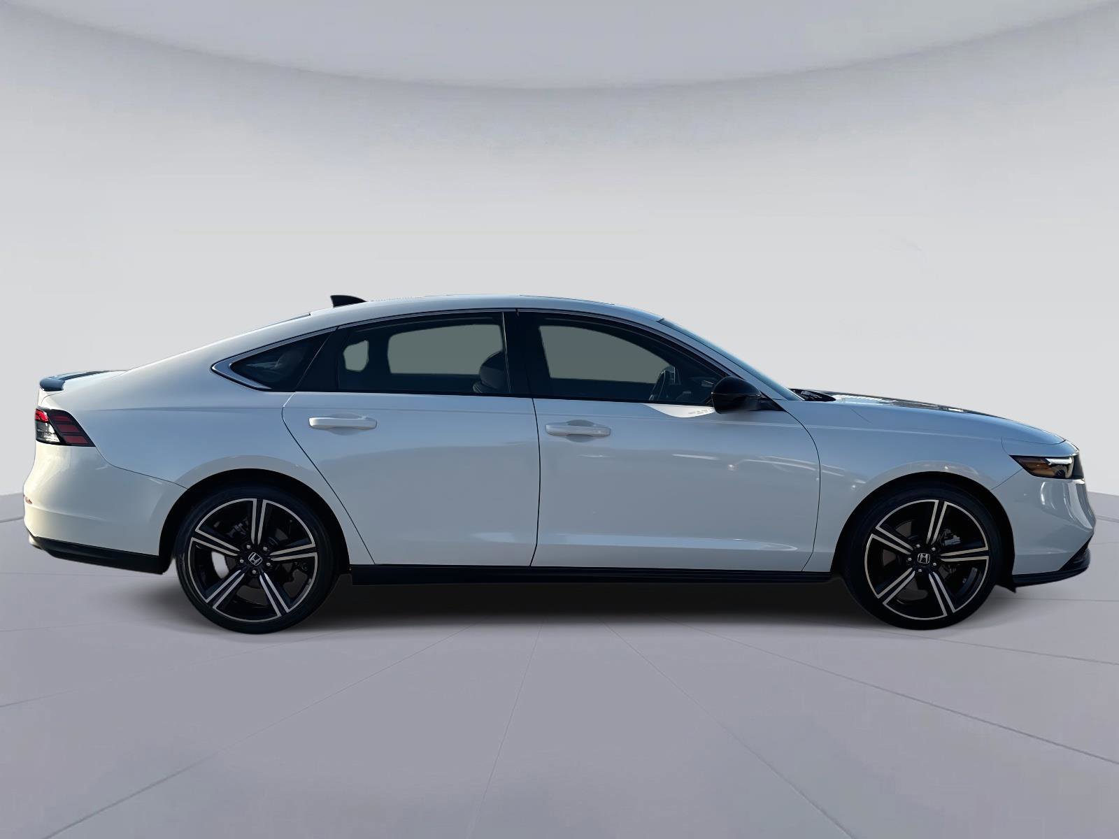 Certified 2025 Honda Accord Sport image 2