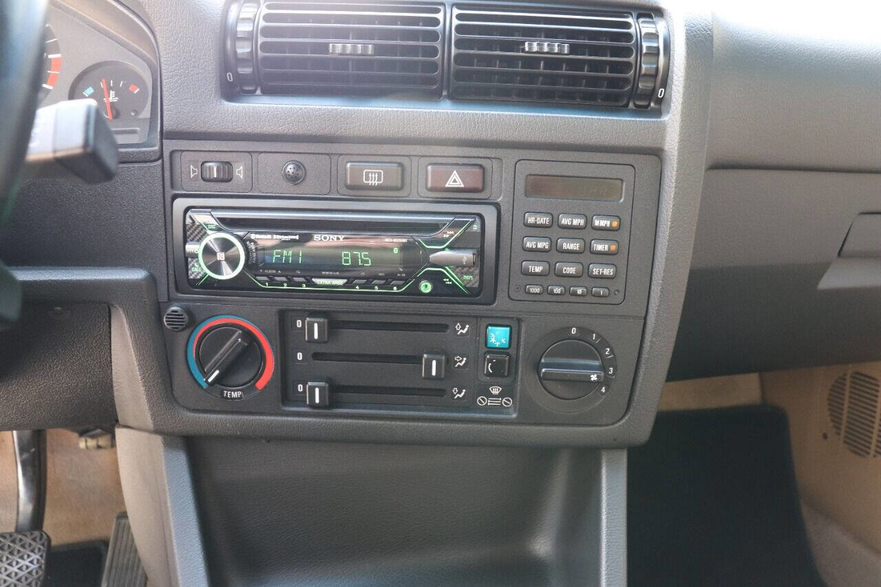 Used 1988 BMW M3 Coupe image 24