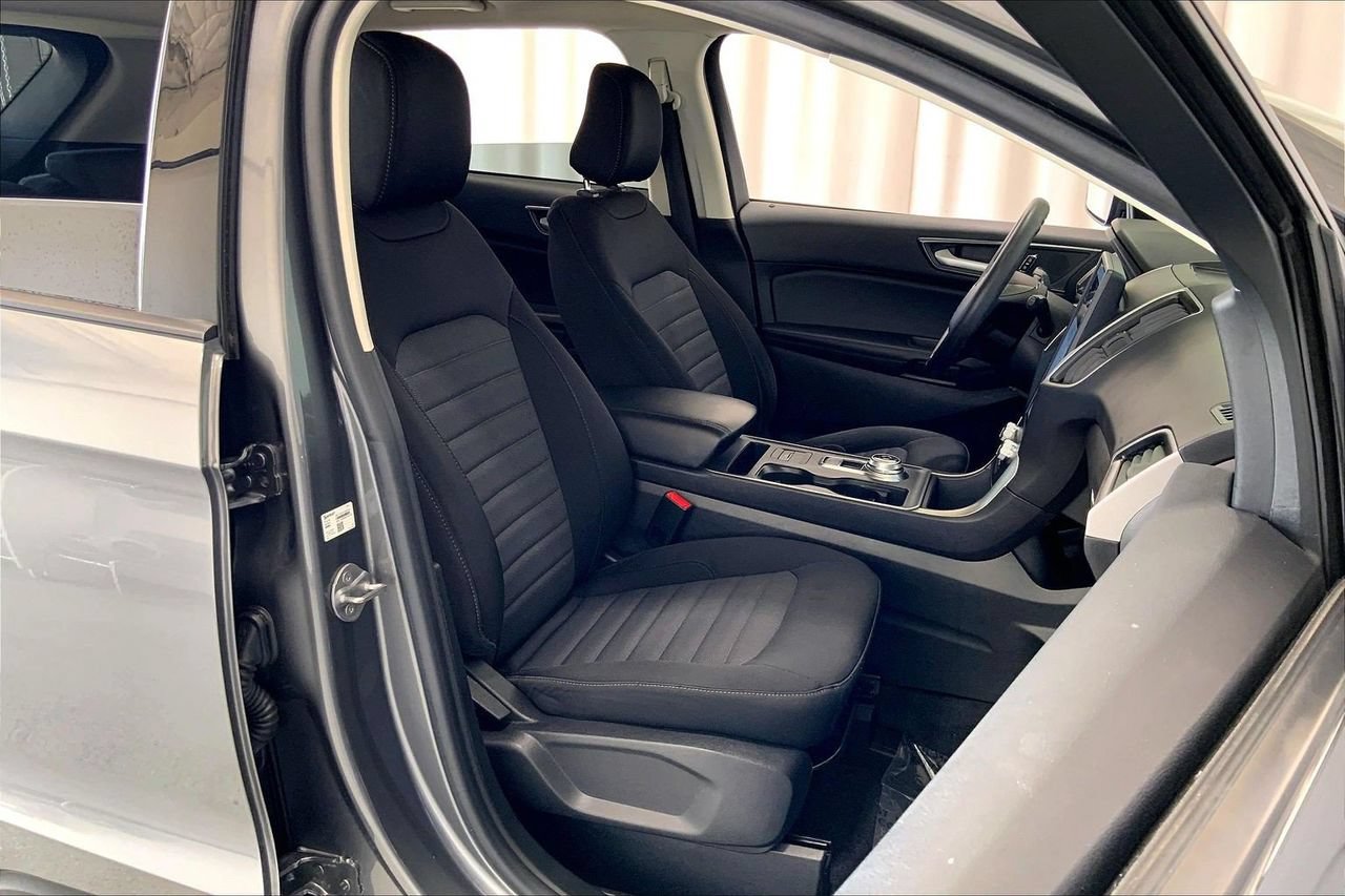 Used 2024 Ford Edge SE AWD/4WD image 6