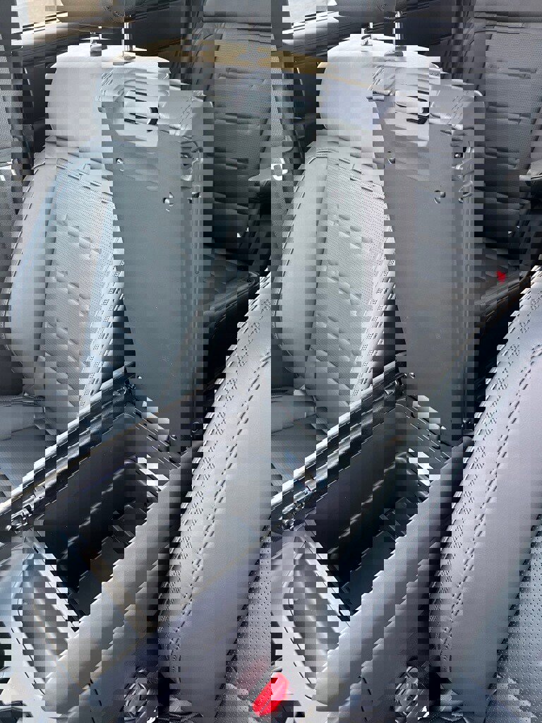 Used 2025 Hyundai Santa Fe Calligraphy image 29