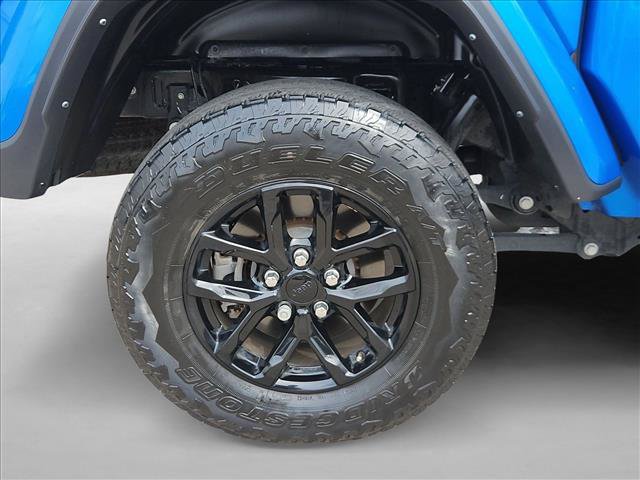 Used 2023 Jeep Gladiator Sport AWD/4WD image 19