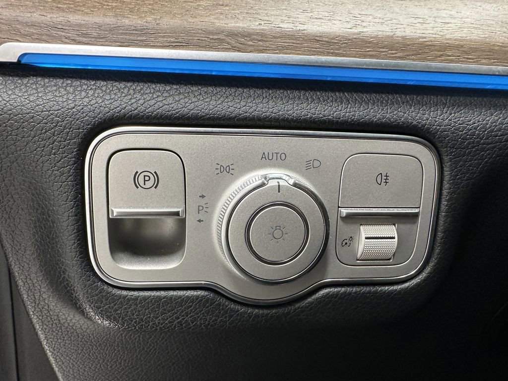 Used 2020 Mercedes-Benz GLS 450 4MATIC image 36