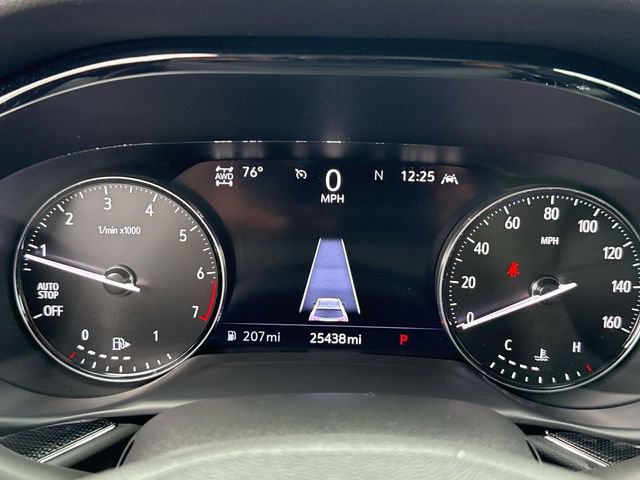 Used 2023 Buick Envision Essence image 27