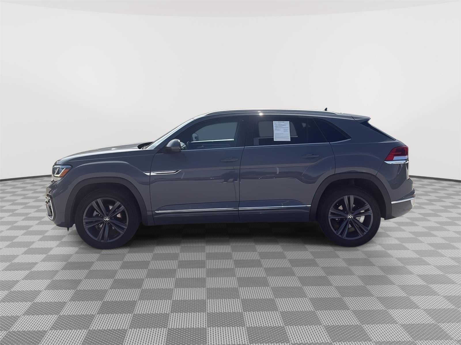 Certified 2021 Volkswagen Atlas Cross Sport SE w/ V6 Towing Package FWD image 6