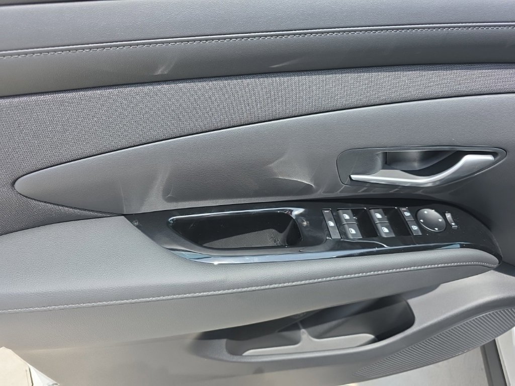 New 2025 Hyundai Santa Cruz Limited image 12