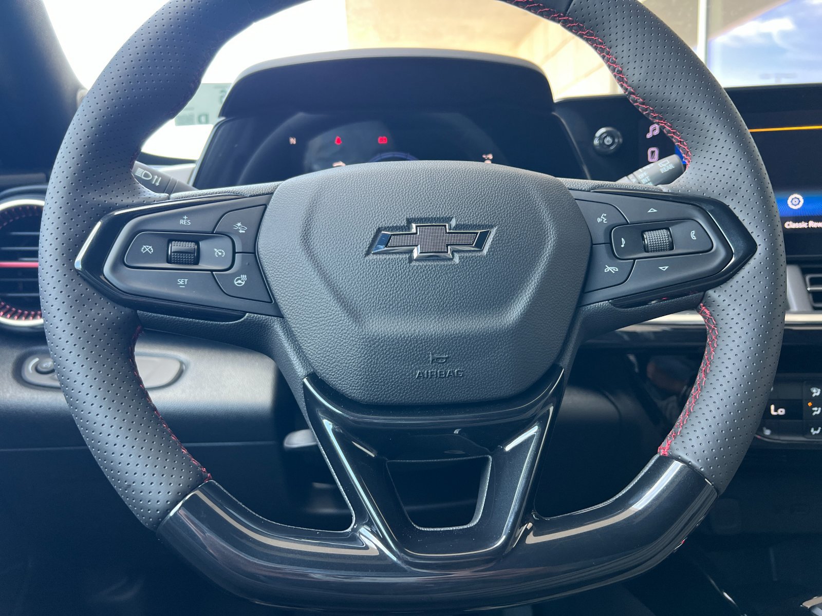 New 2026 Chevrolet Trax RS w/ Driver Confidence Package FWD image 23