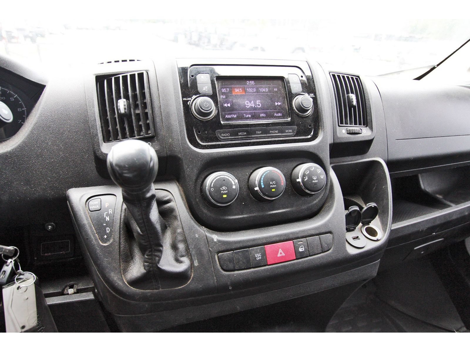 Used 2020 RAM ProMaster 1500 w/ Interior Convenience Group FWD image 12