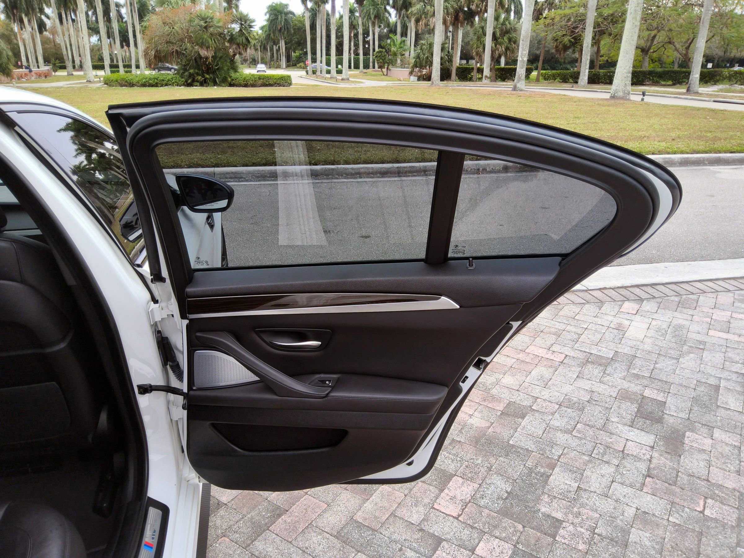 Used 2014 BMW M5 image 36