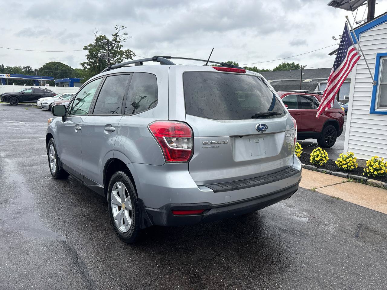 Used 2015 Subaru Forester 2.5i Premium w/ Popular Package #2 AWD/4WD image 4