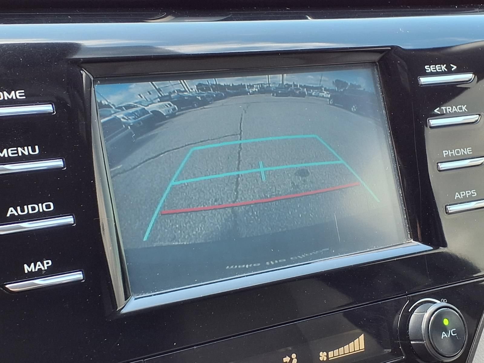 Used 2019 Toyota Camry SE FWD image 23
