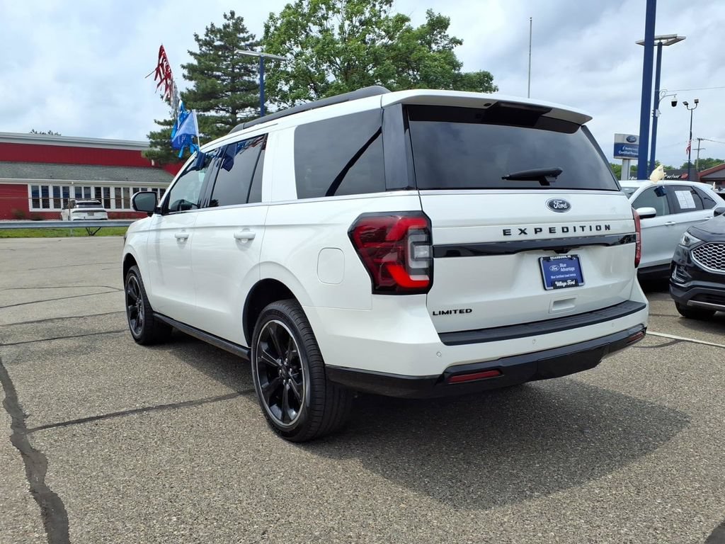 Used 2023 Ford Expedition Limited AWD/4WD image 9