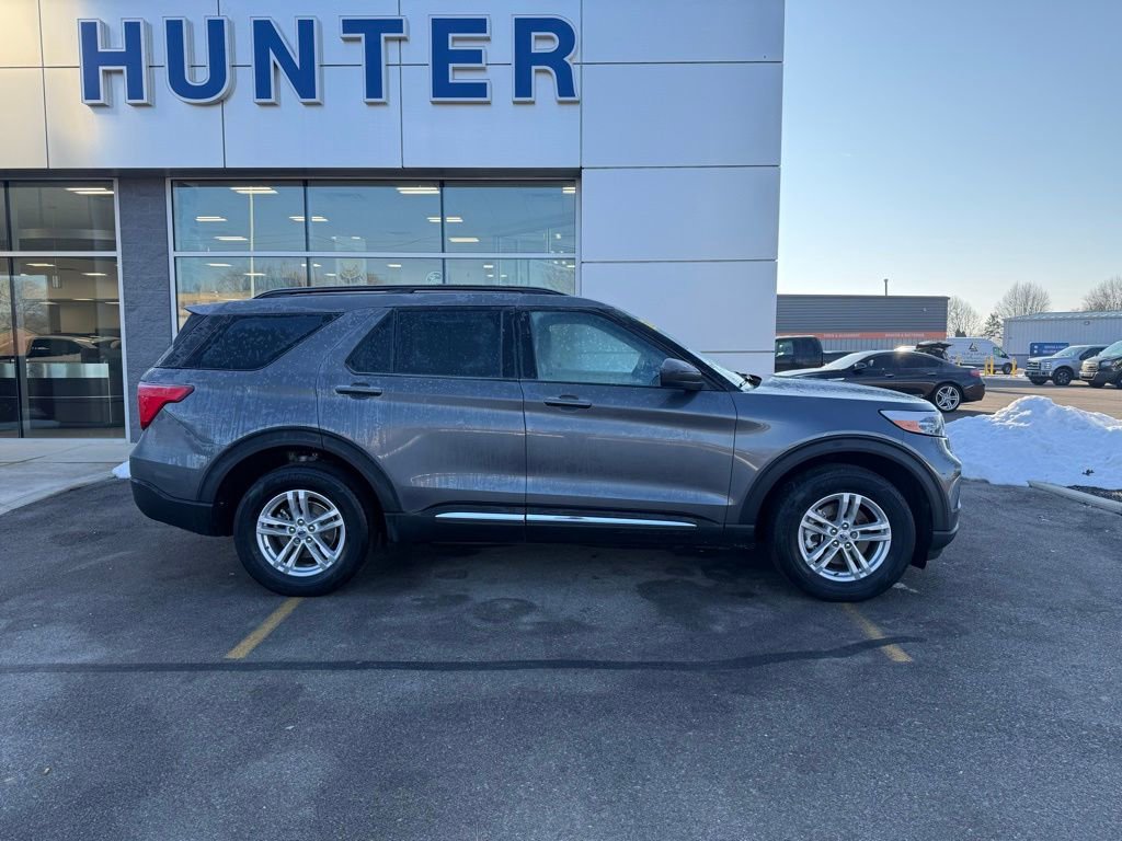 Used 2022 Ford Explorer XLT w/ Equipment Group 202A image 39