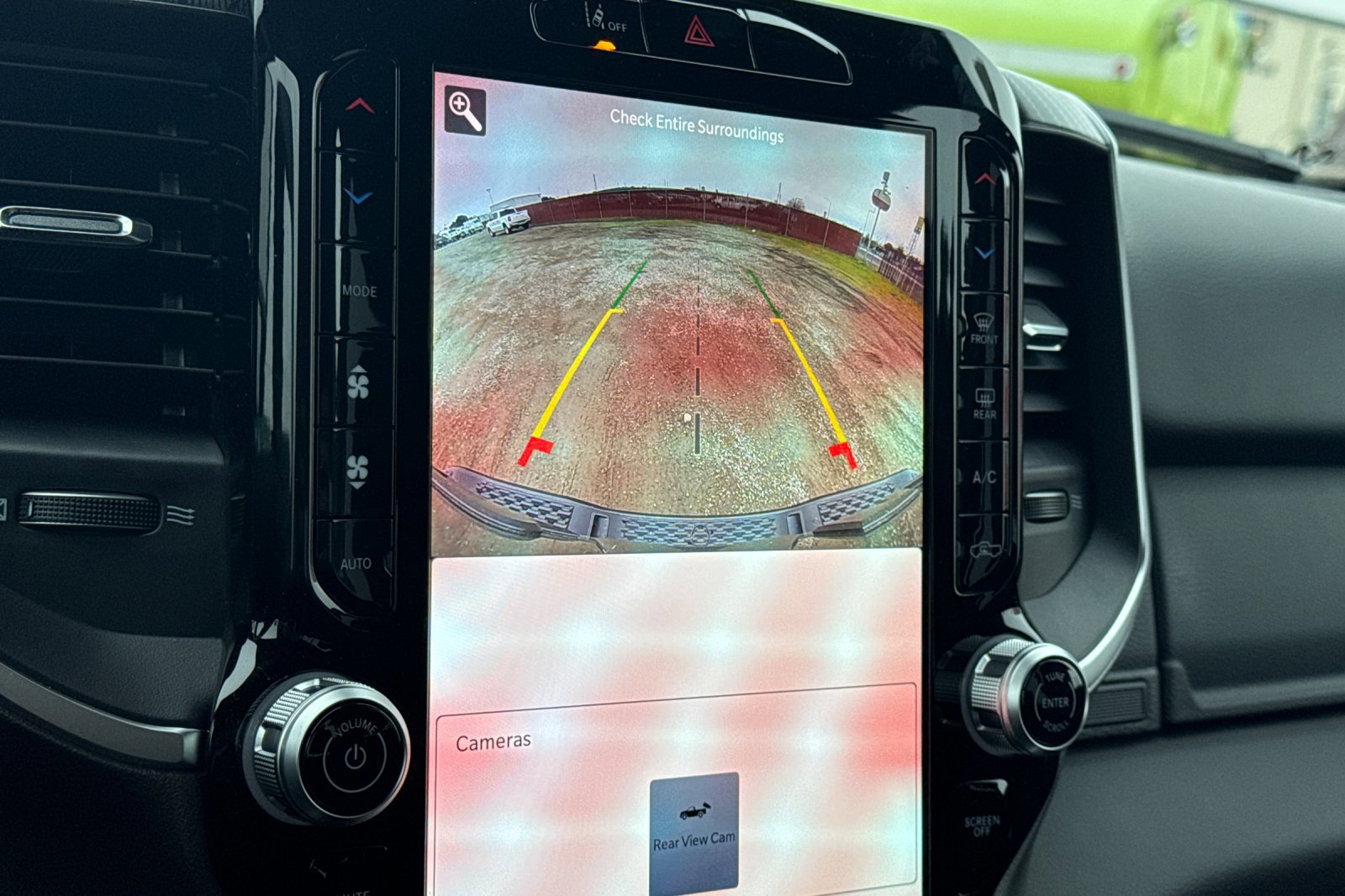 New 2026 RAM 1500 4x4 Crew Cab image 18