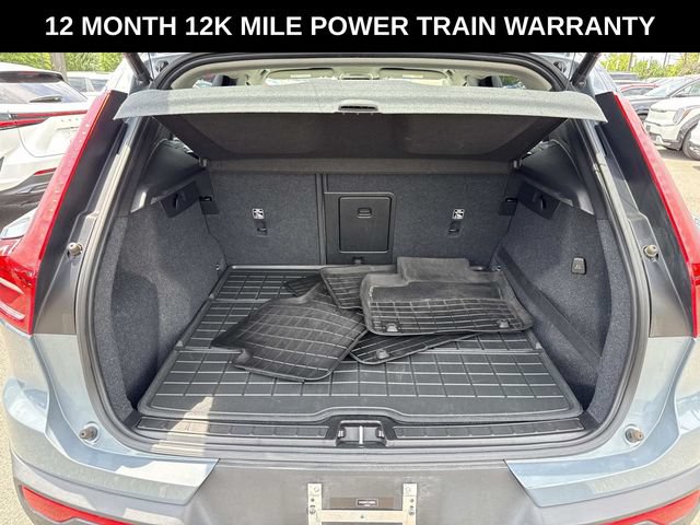 Used 2020 Volvo XC40 T5 Momentum w/ Protection Package Premier AWD/4WD image 12