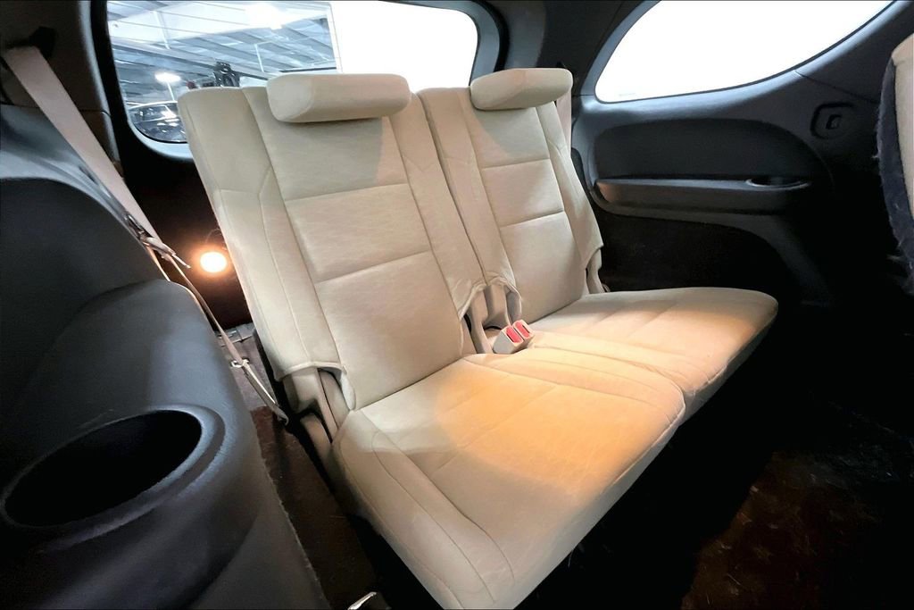 Used 2019 Dodge Durango SXT image 36