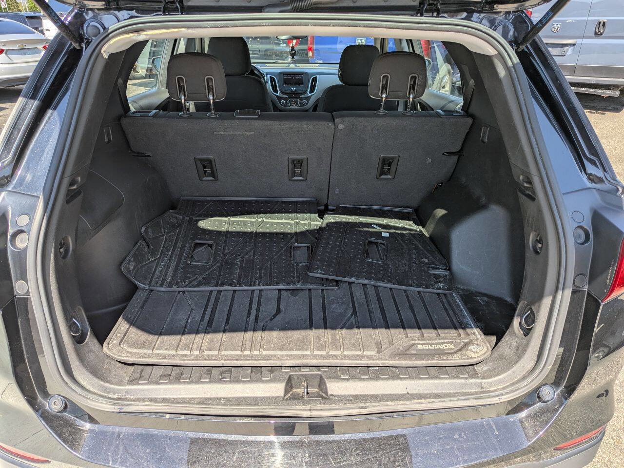 Used 2020 Chevrolet Equinox LS w/ LPO, Floor Liner Package image 17