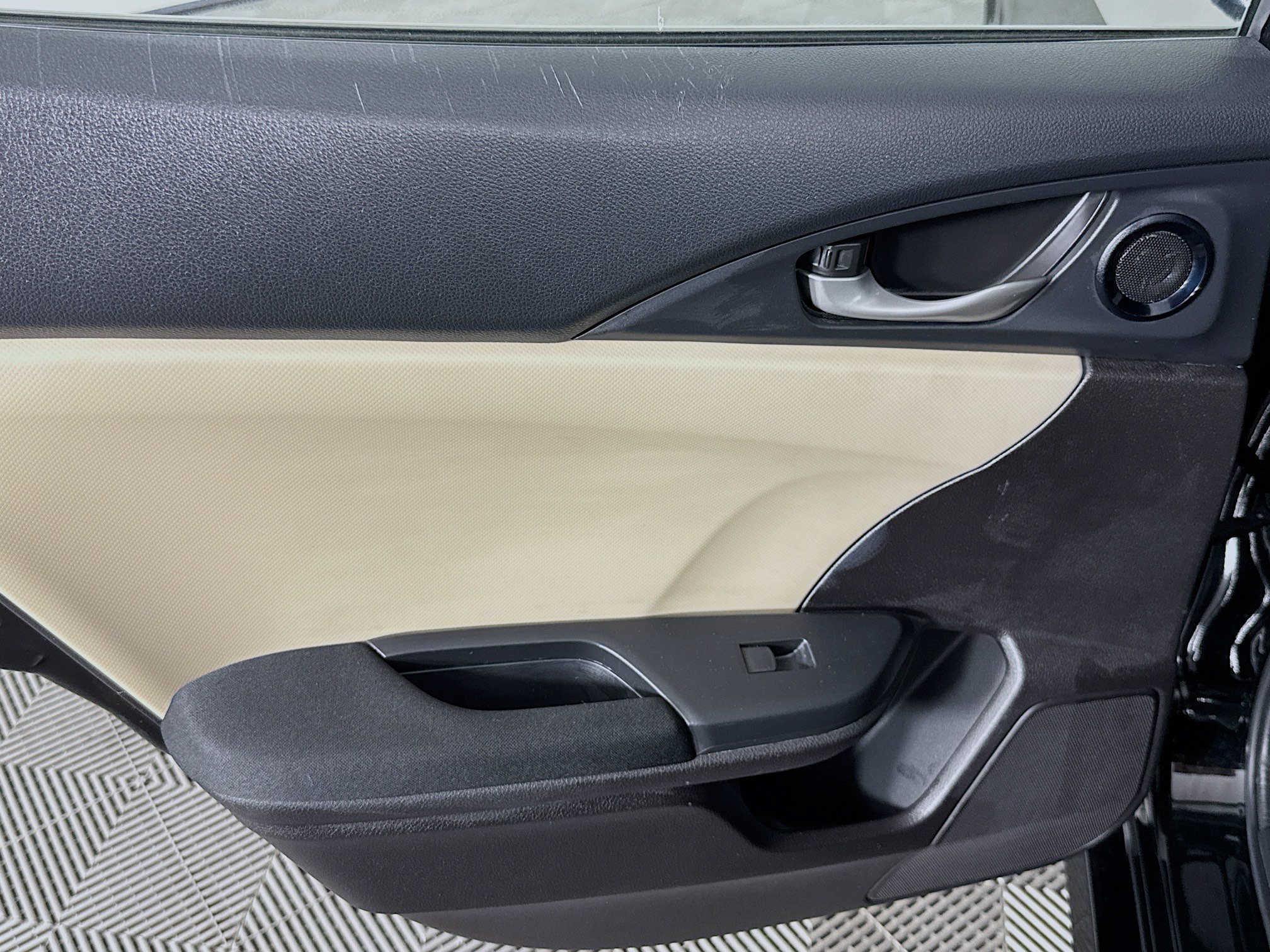 Used 2018 Honda Civic EX image 24