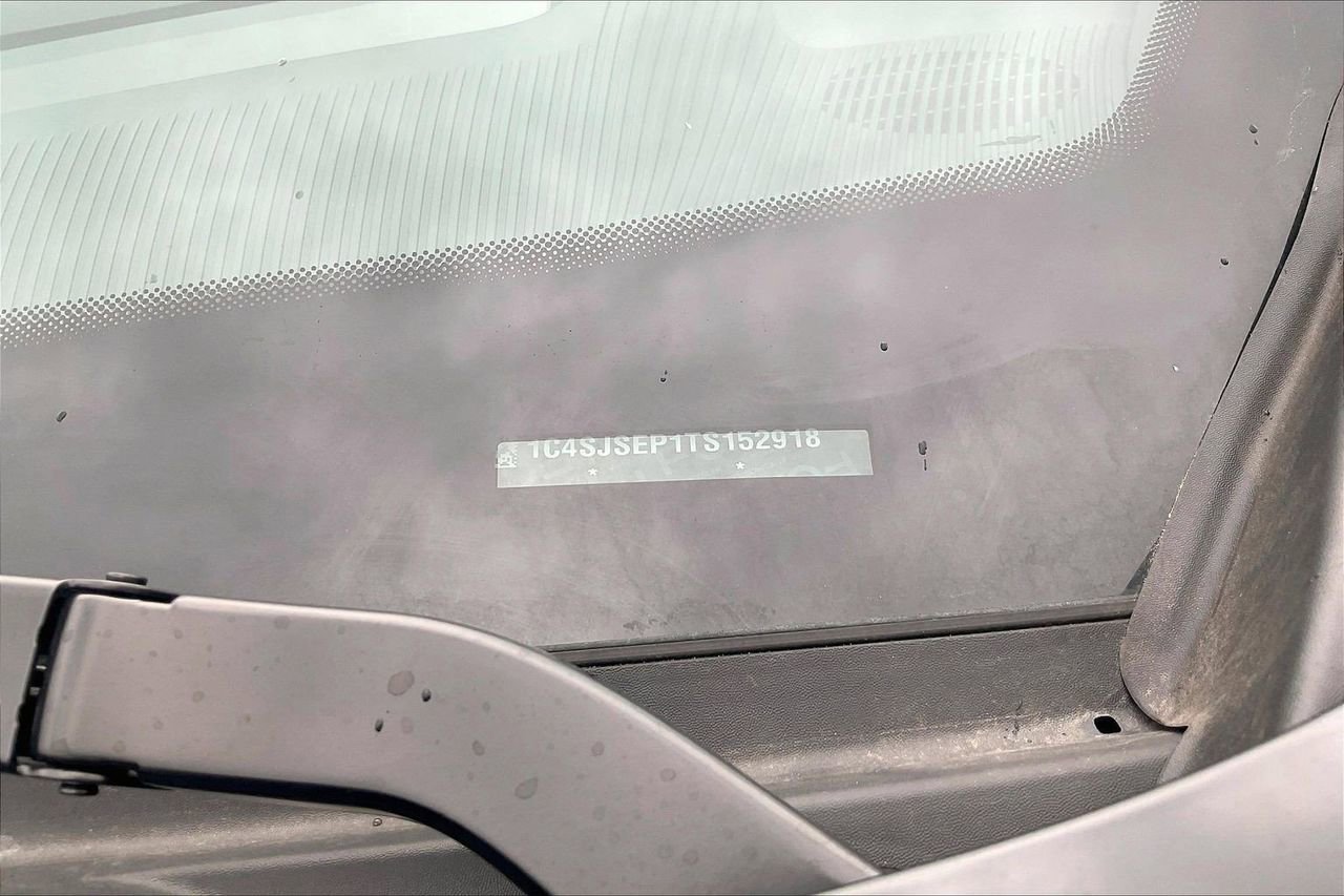 New 2026 Jeep Grand Wagoneer L Summit w/ Premium Group III image 41