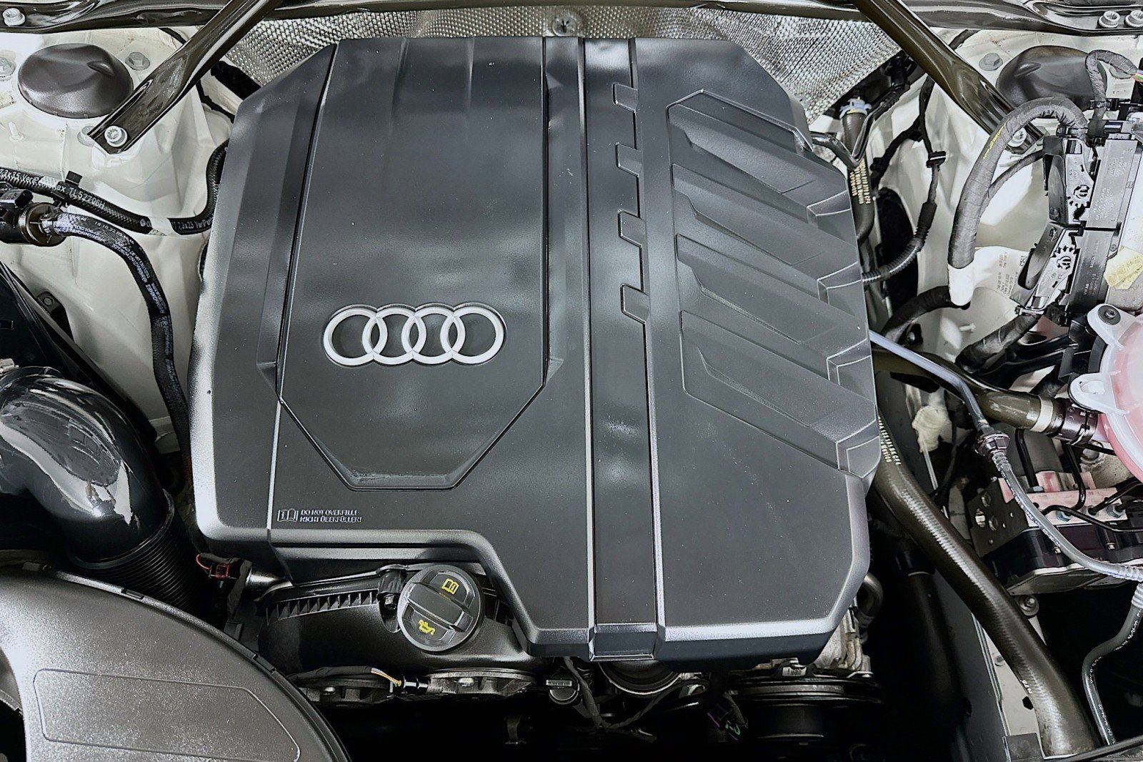 Used 2023 Audi Q5 2.0T Premium w/ Convenience Package image 13