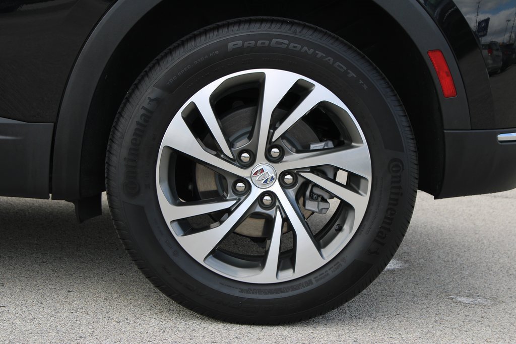 Used 2023 Buick Envision Essence image 30