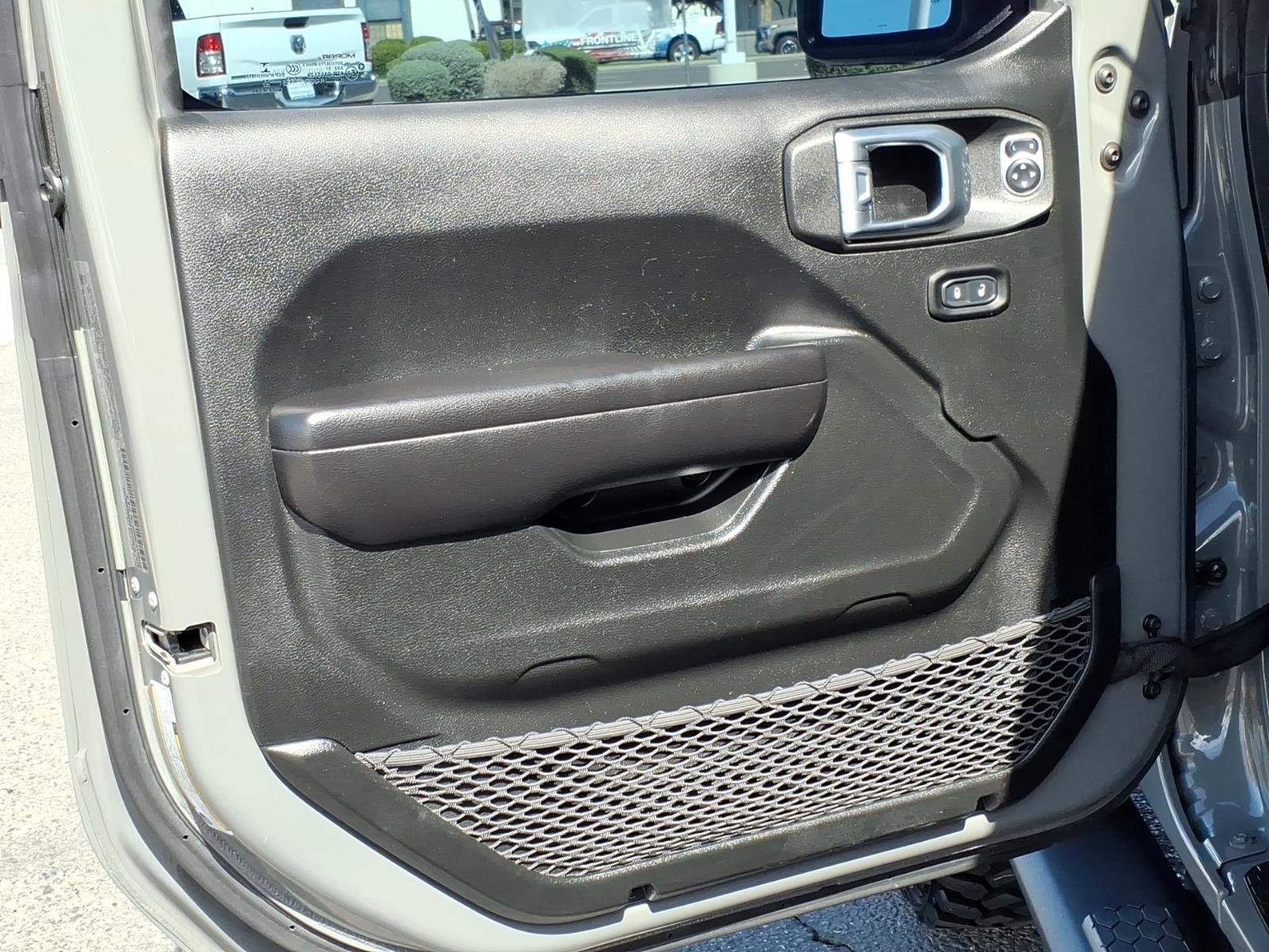 Used 2021 Jeep Wrangler Sport S image 18