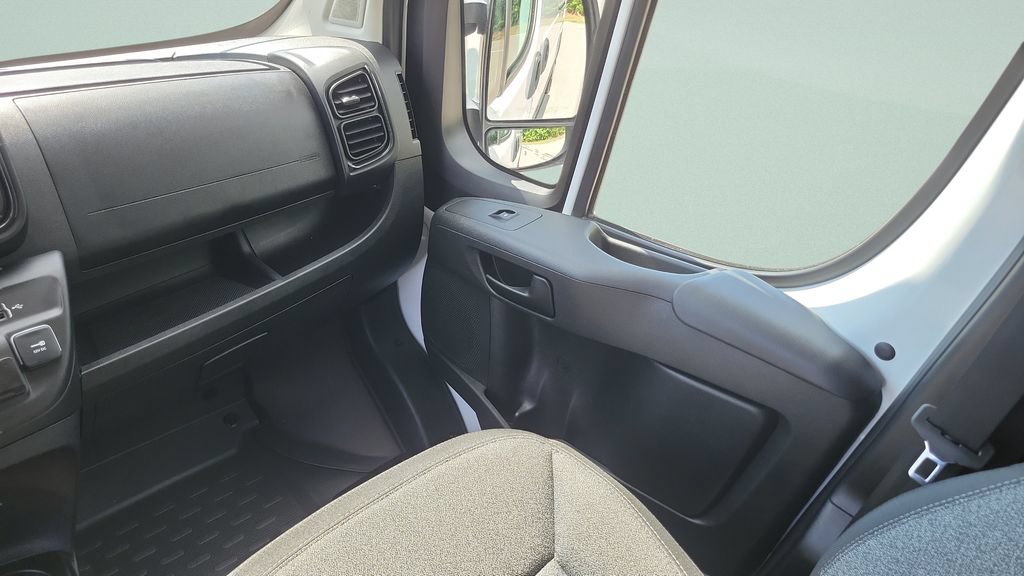Used 2024 RAM ProMaster 3500 w/ Convenience Group FWD image 13
