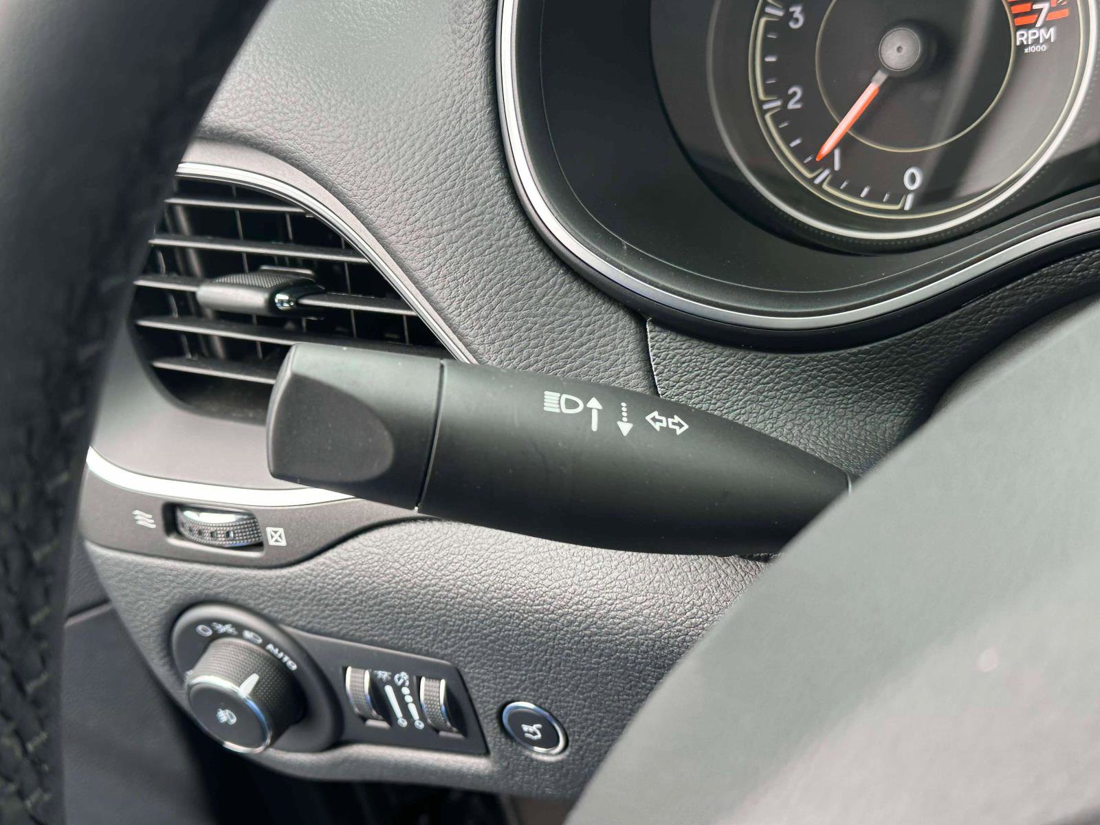 Used 2023 Jeep Cherokee Trailhawk image 22