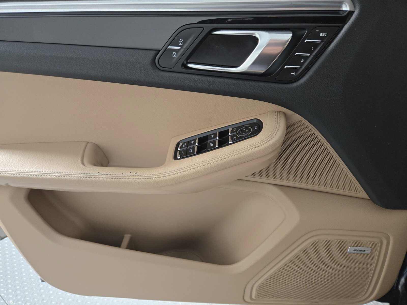 Used 2022 Porsche Macan S image 22