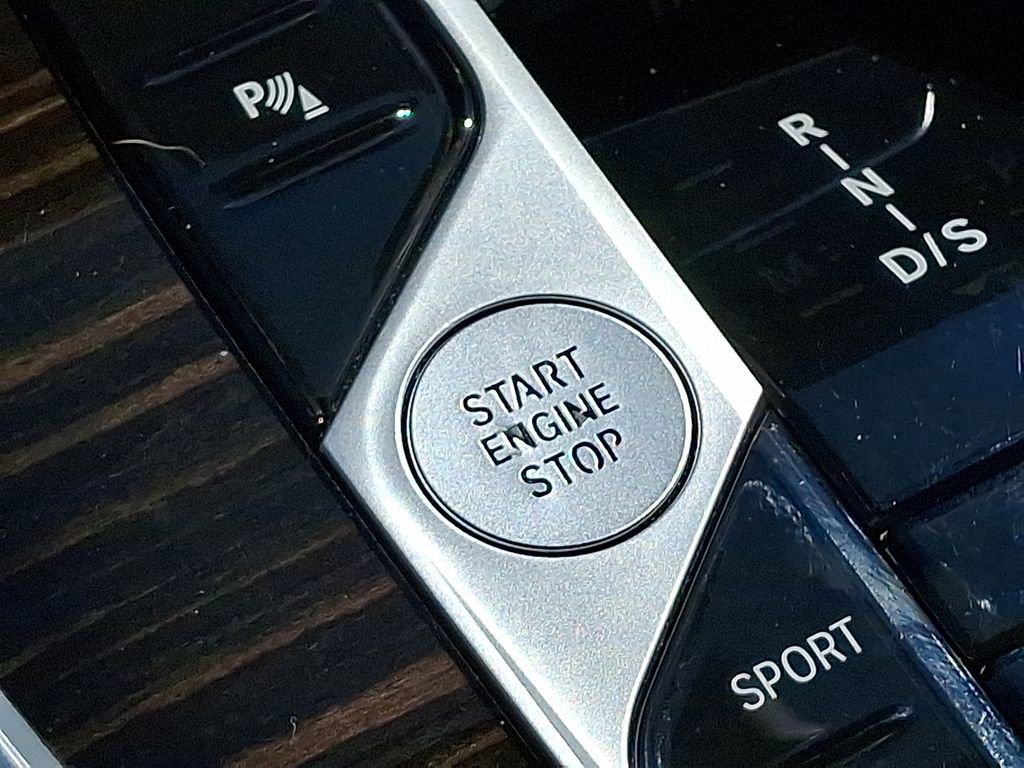 Used 2023 BMW X7 xDrive40i w/ Premium Package image 26