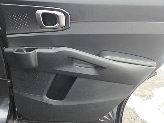 Used 2024 Kia Sorento LX image 23