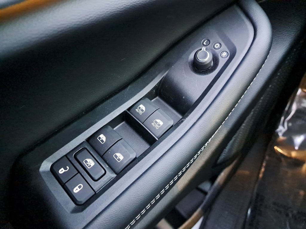 New 2025 Jeep Grand Cherokee Limited w/ Trailer Tow Package AWD/4WD image 33