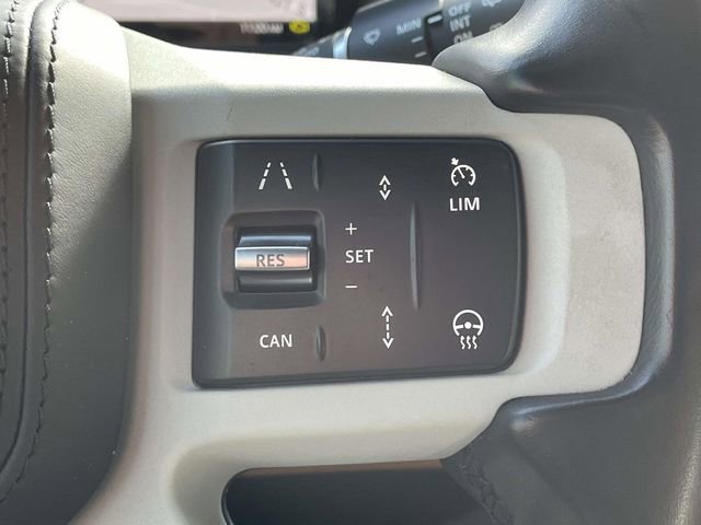 Used 2023 Land Rover Defender 130 X-Dynamic SE image 22